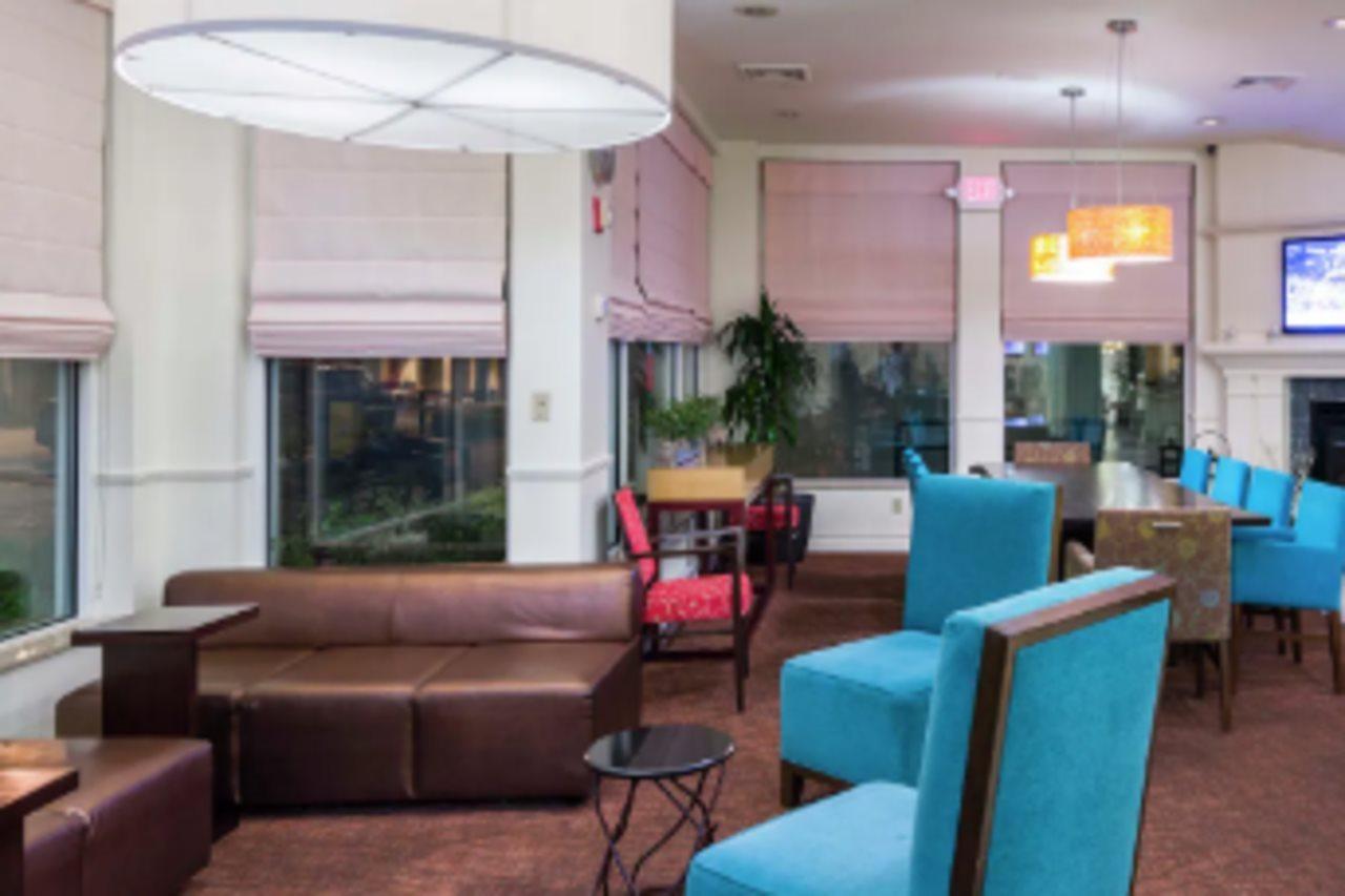 Hilton Garden Inn Queens/Jfk New York Exterior photo